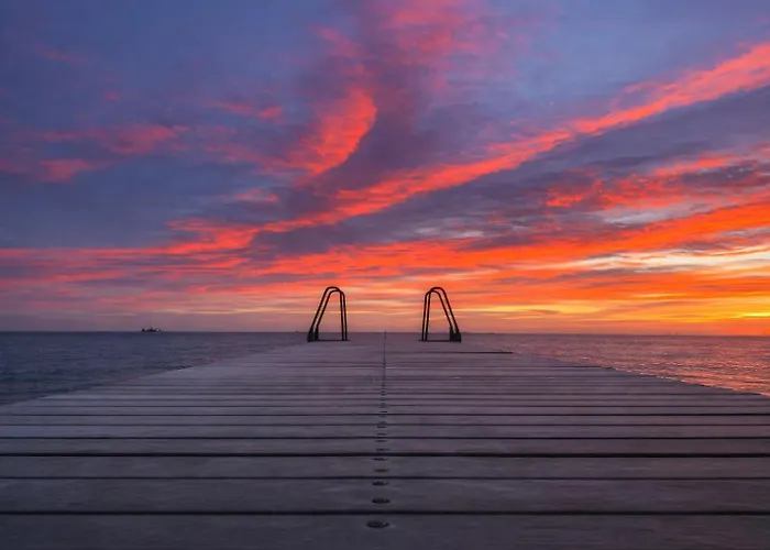 Danish Style Apartment *